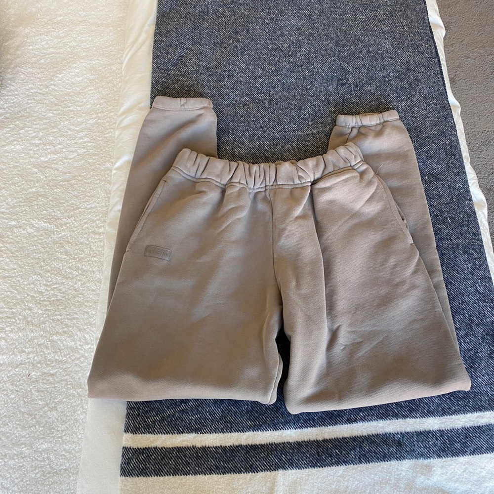 SET active sweats